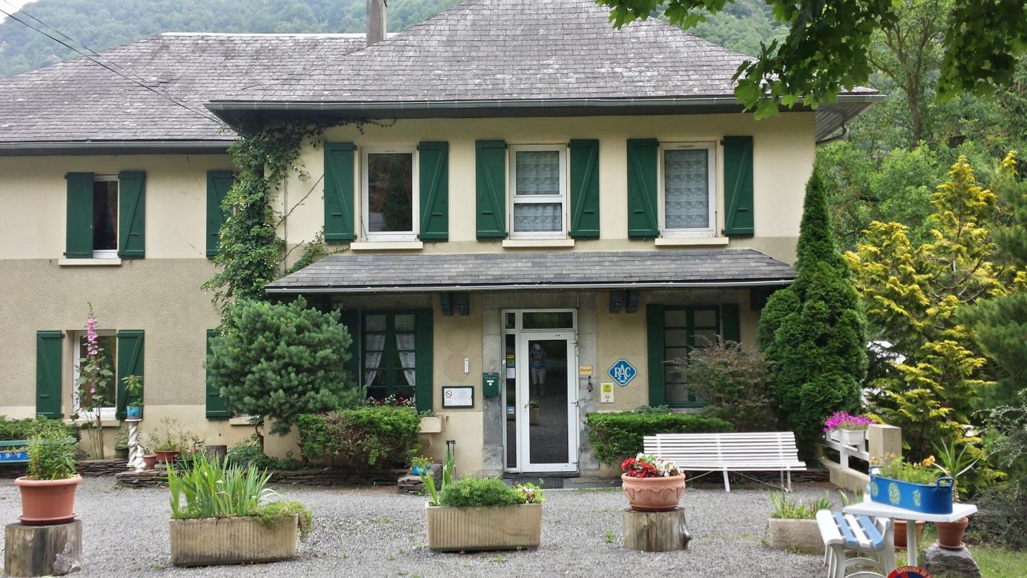 Hotel Du Val D'Aure Cadéac Exterior foto