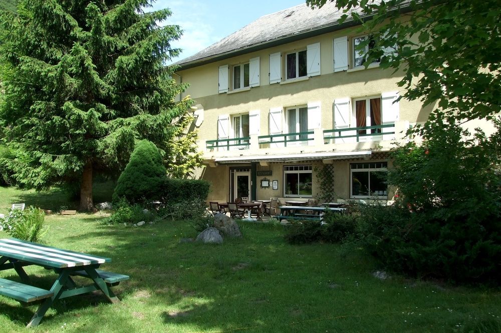 Hotel Du Val D'Aure Cadéac Exterior foto