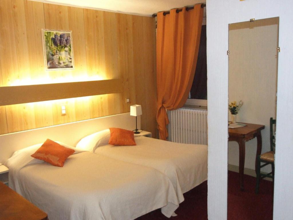 Hotel Du Val D'Aure Cadéac Habitación foto